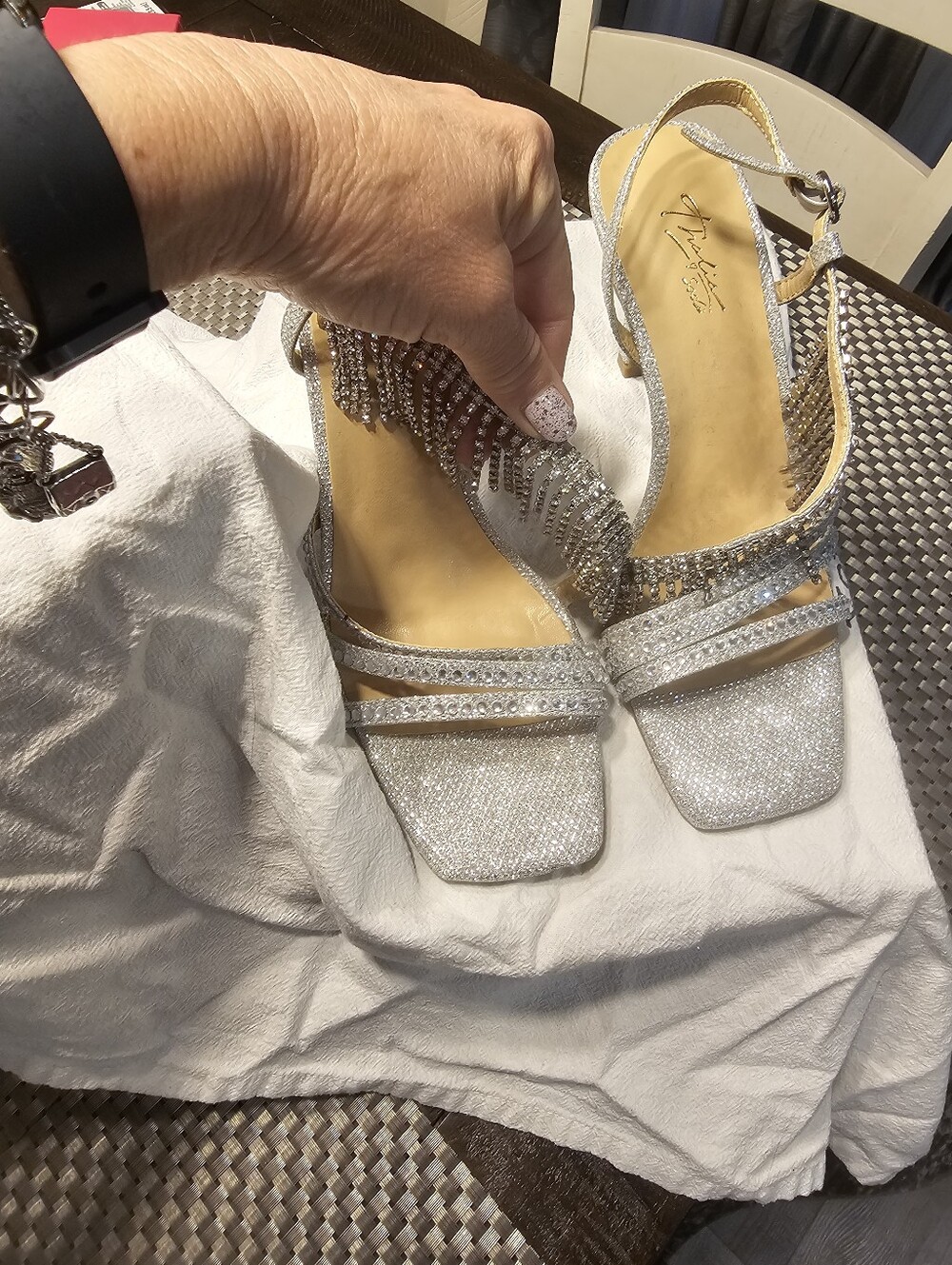 NEW IN BOX Thalia Sodi Skylar Silver Rhinestone Fringe Heels Sandals 7.5 Glam - Picture 6 of 10